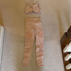 ALO Yoga pink Leggings and sports bra Set